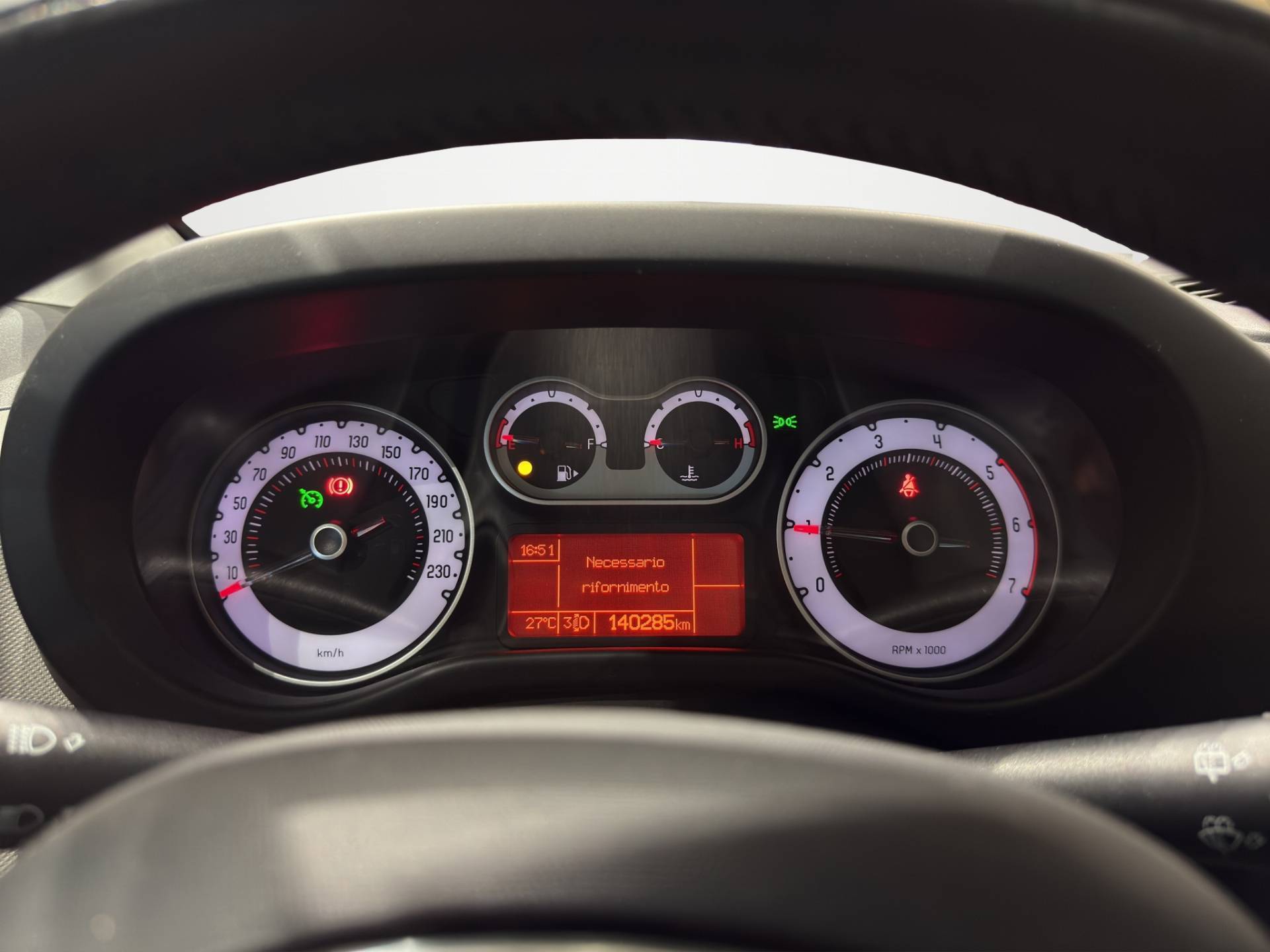 FIAT 500L 500L 1.6 mjt Lounge 120cv E6 usata in pronta consegna - Brandini