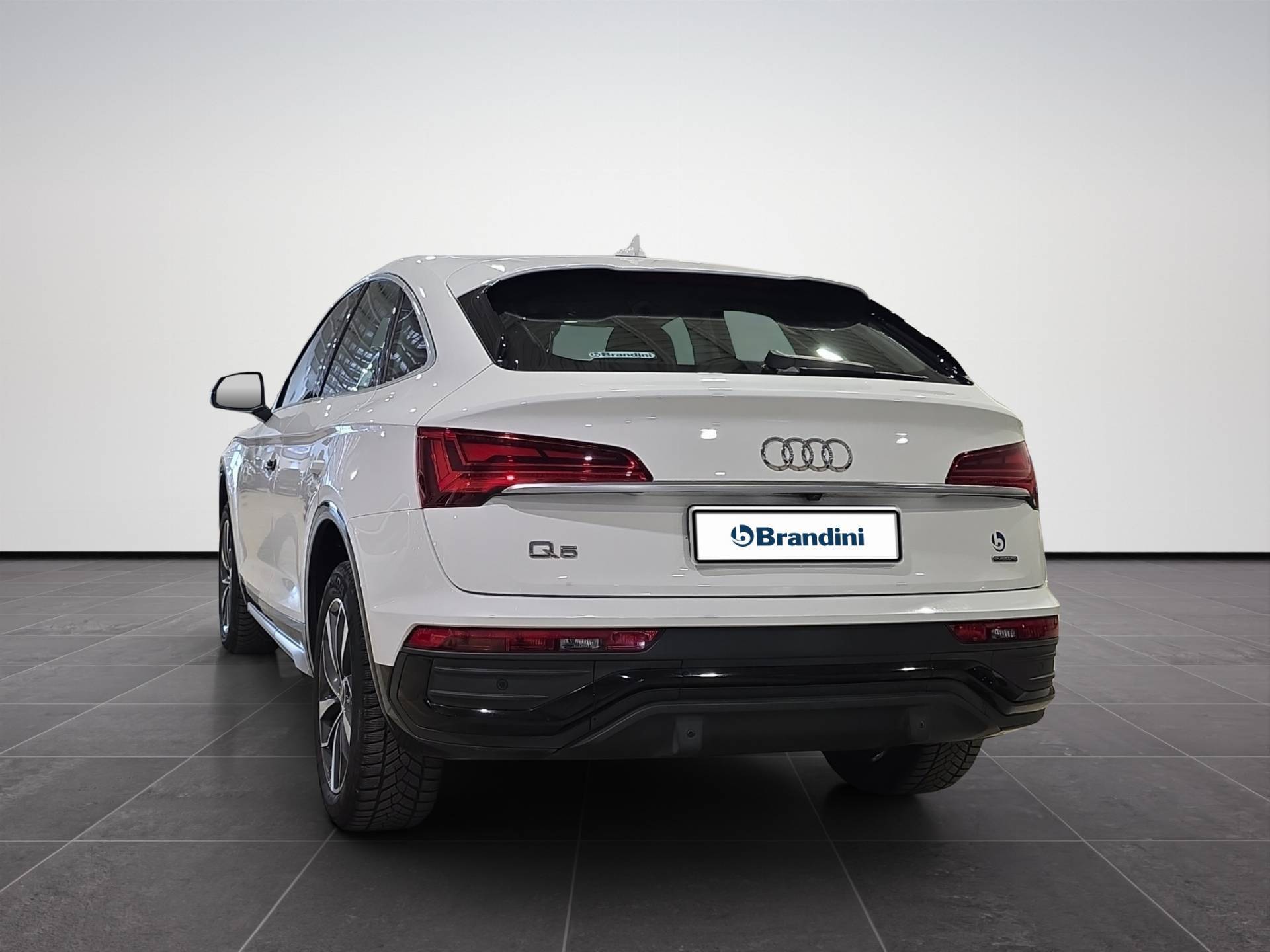 AUDI Q5 Q5 Sportback 40 2.0 tdi mhev 12V Business Advanced quattro s tronic usata in pronta consegna - Brandini