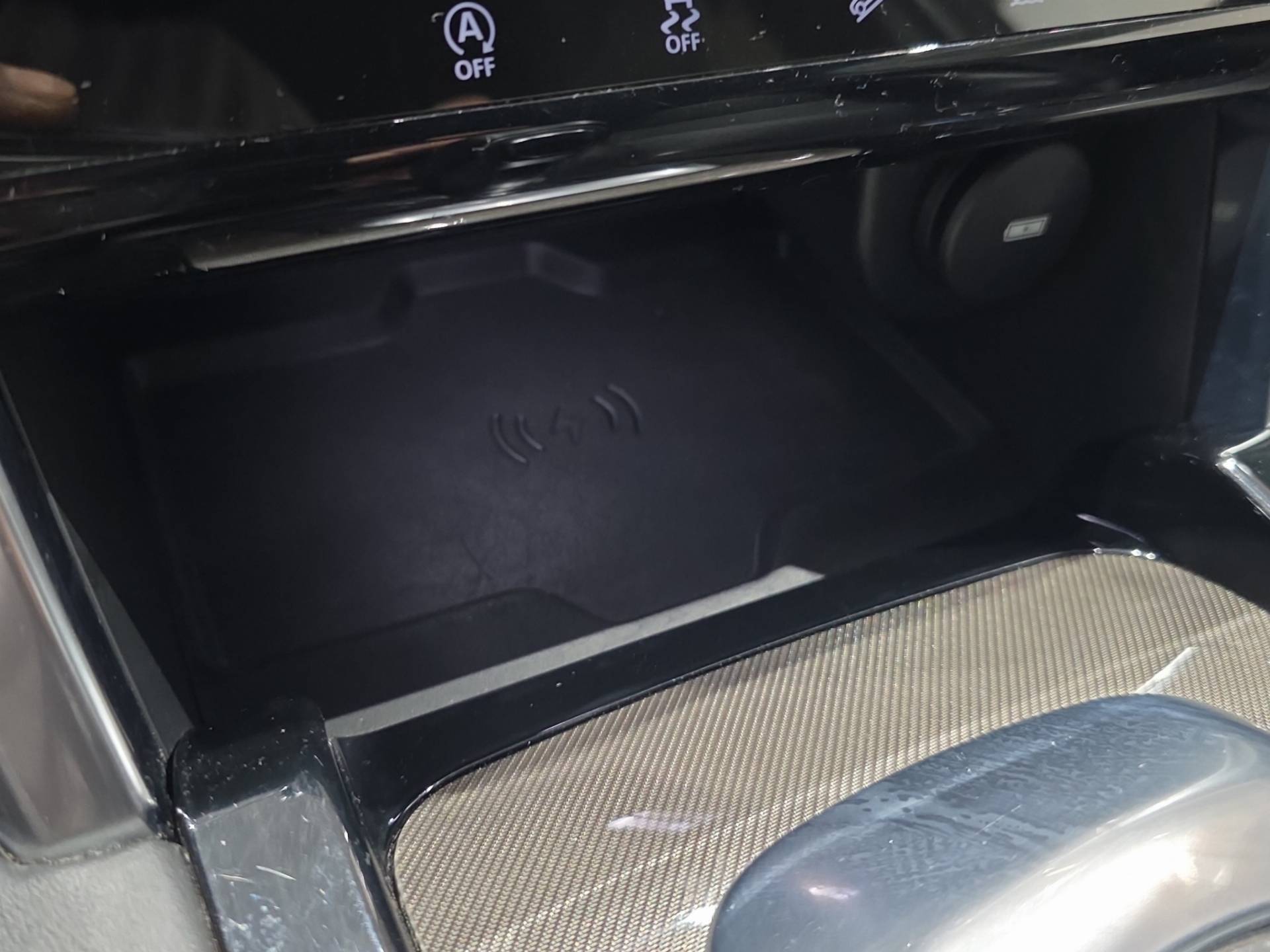 Auto Venduta - LAND ROVER Discovery Sport Discovery Sport 2.0d i4 mhev R-Dynamic SE awd 150cv auto usata in pronta consegna - Brandini