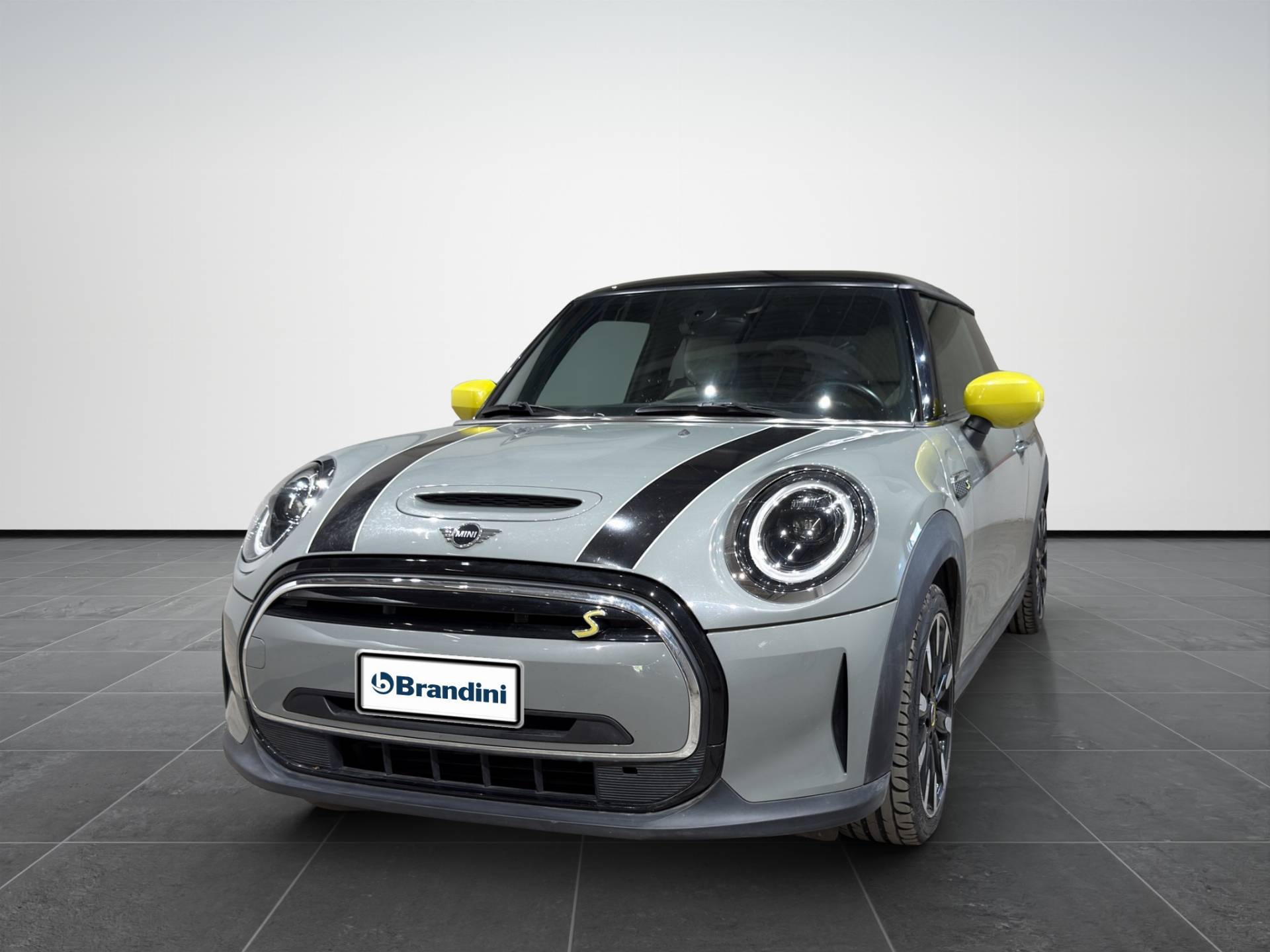 MINI Mini Full Electric Mini 3p Cooper SE Yours auto usata in pronta consegna - Brandini