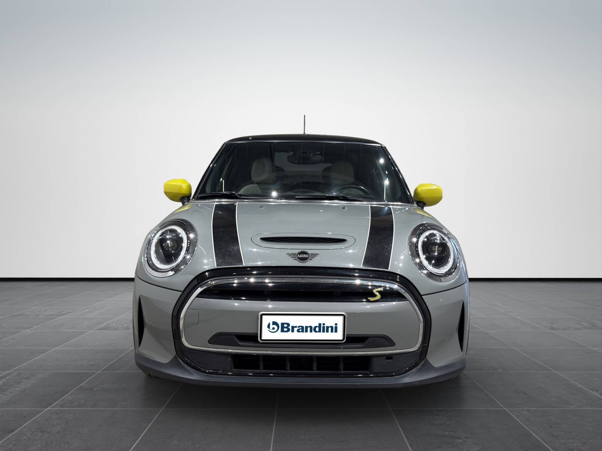 MINI Mini Full Electric Mini 3p Cooper SE Yours auto usata in pronta consegna - Brandini
