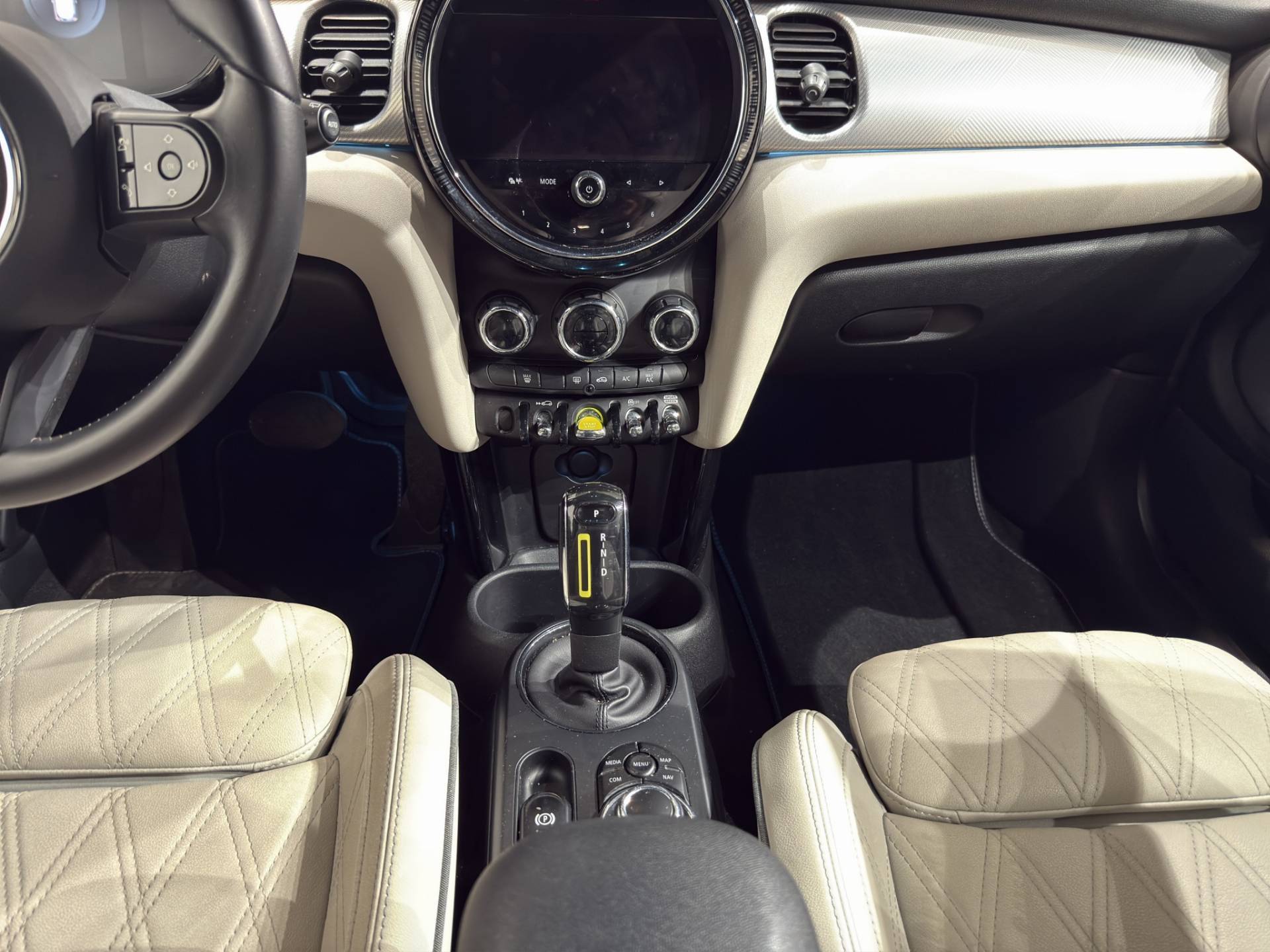 MINI Mini Full Electric Mini 3p Cooper SE Yours auto usata in pronta consegna - Brandini
