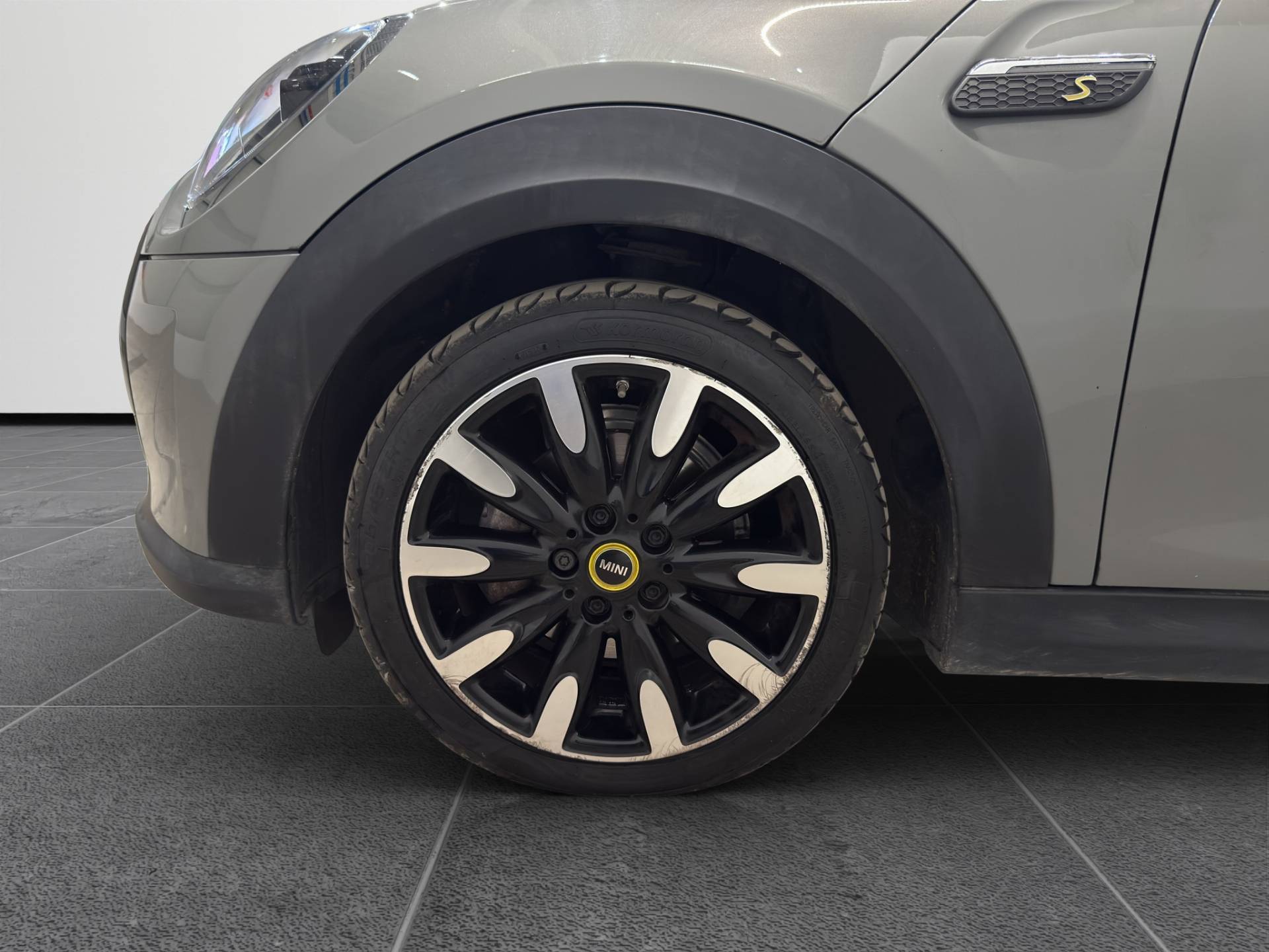 MINI Mini Full Electric Mini 3p Cooper SE Yours auto usata in pronta consegna - Brandini