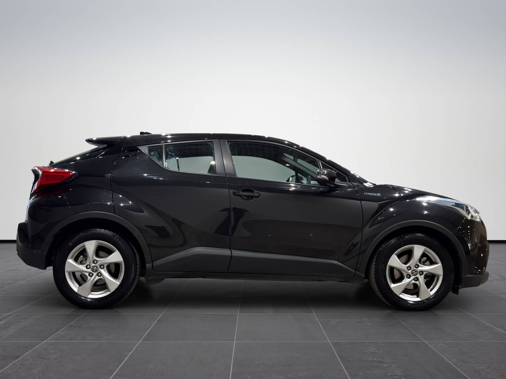 Auto Venduta - TOYOTA C-HR C-HR 1.8h Active 2wd e-cvt usata in pronta consegna - Brandini