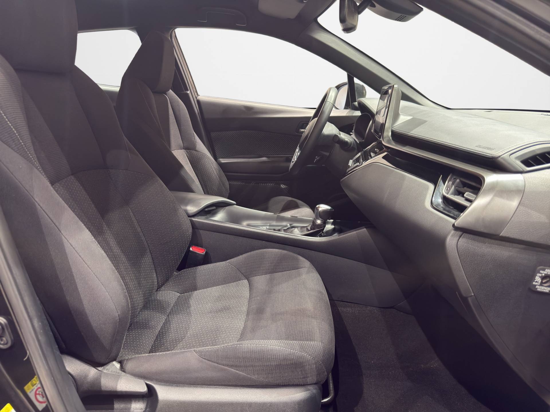 Auto Venduta - TOYOTA C-HR C-HR 1.8h Active 2wd e-cvt usata in pronta consegna - Brandini