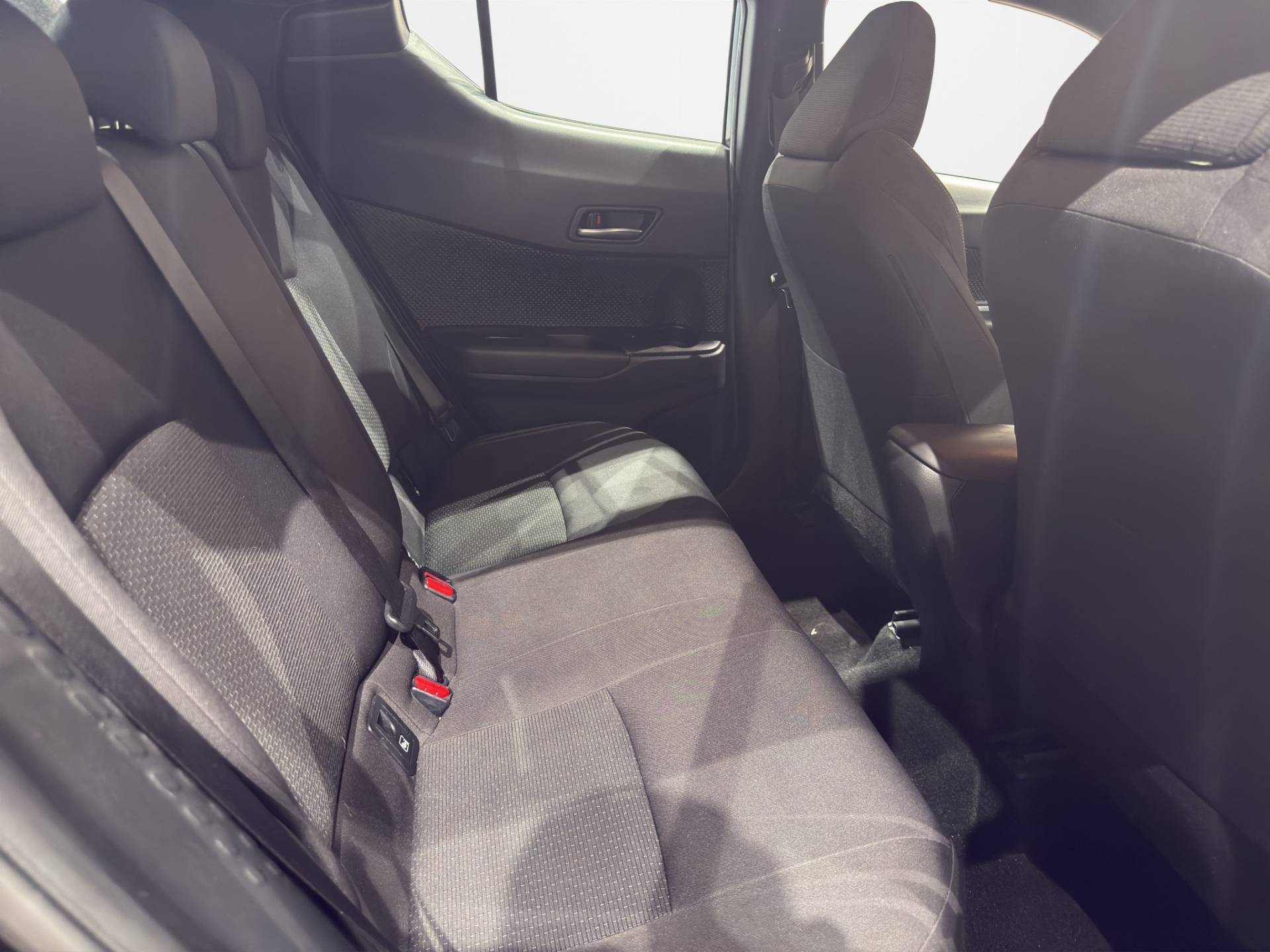 Auto Venduta - TOYOTA C-HR C-HR 1.8h Active 2wd e-cvt usata in pronta consegna - Brandini