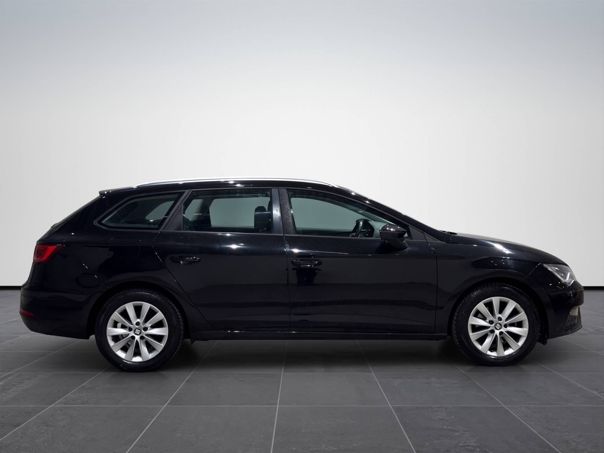 SEAT Leon Leon ST 1.6 tdi Business 115cv dsg my19 usata in pronta consegna - Brandini