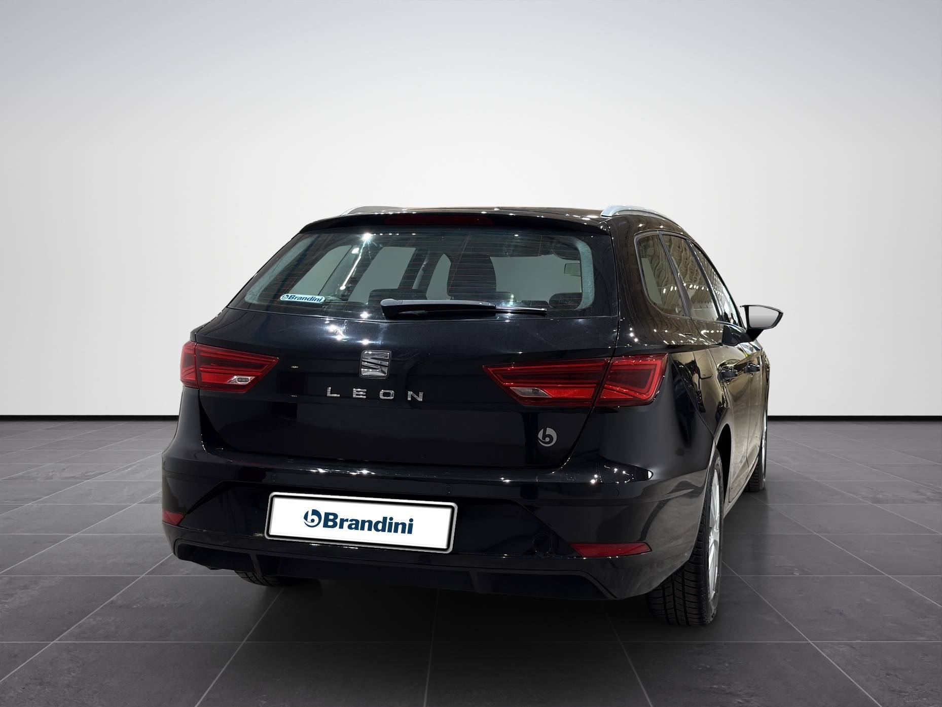 SEAT Leon Leon ST 1.6 tdi Business 115cv dsg my19 usata in pronta consegna - Brandini