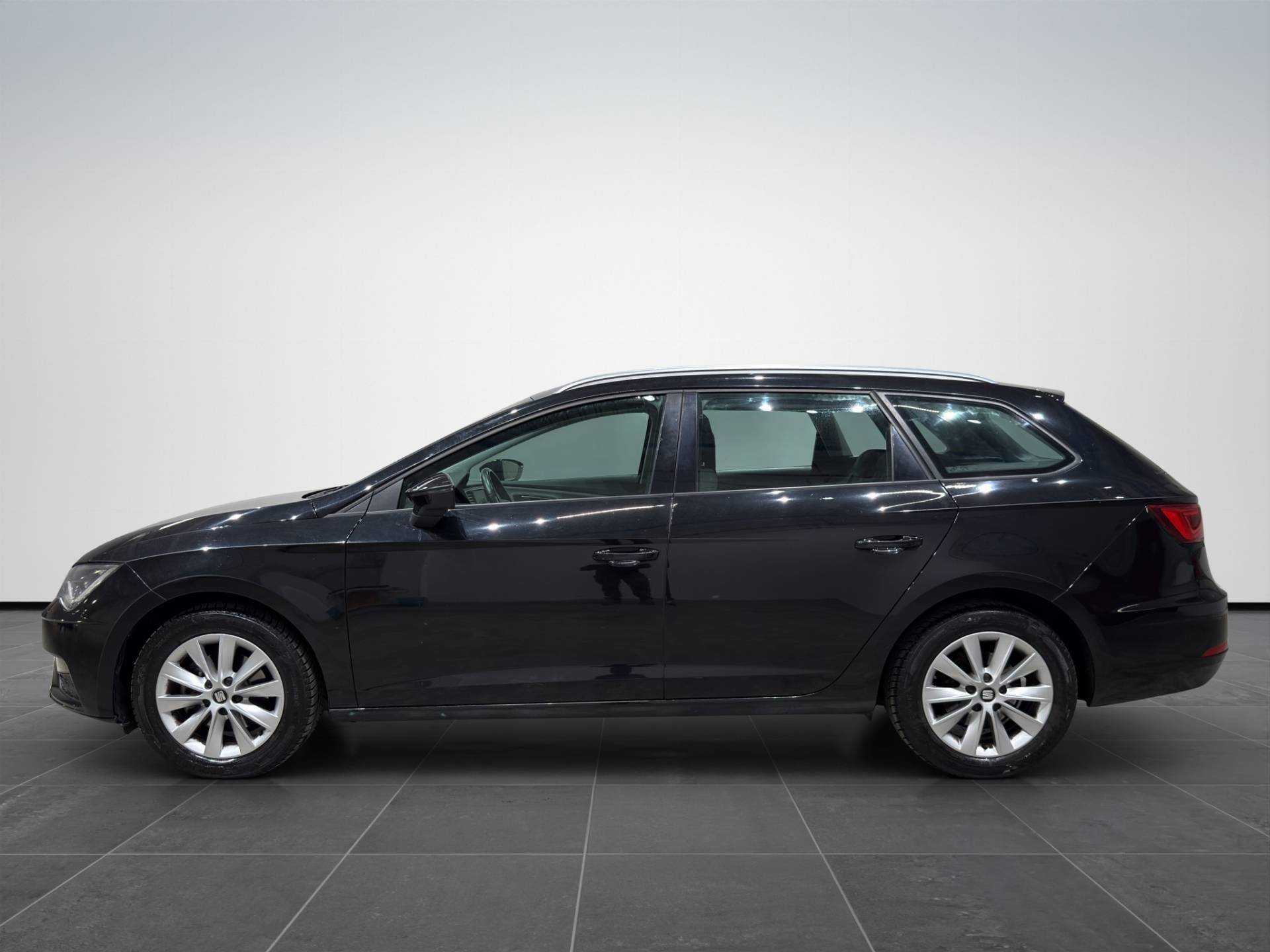 SEAT Leon Leon ST 1.6 tdi Business 115cv dsg my19 usata in pronta consegna - Brandini