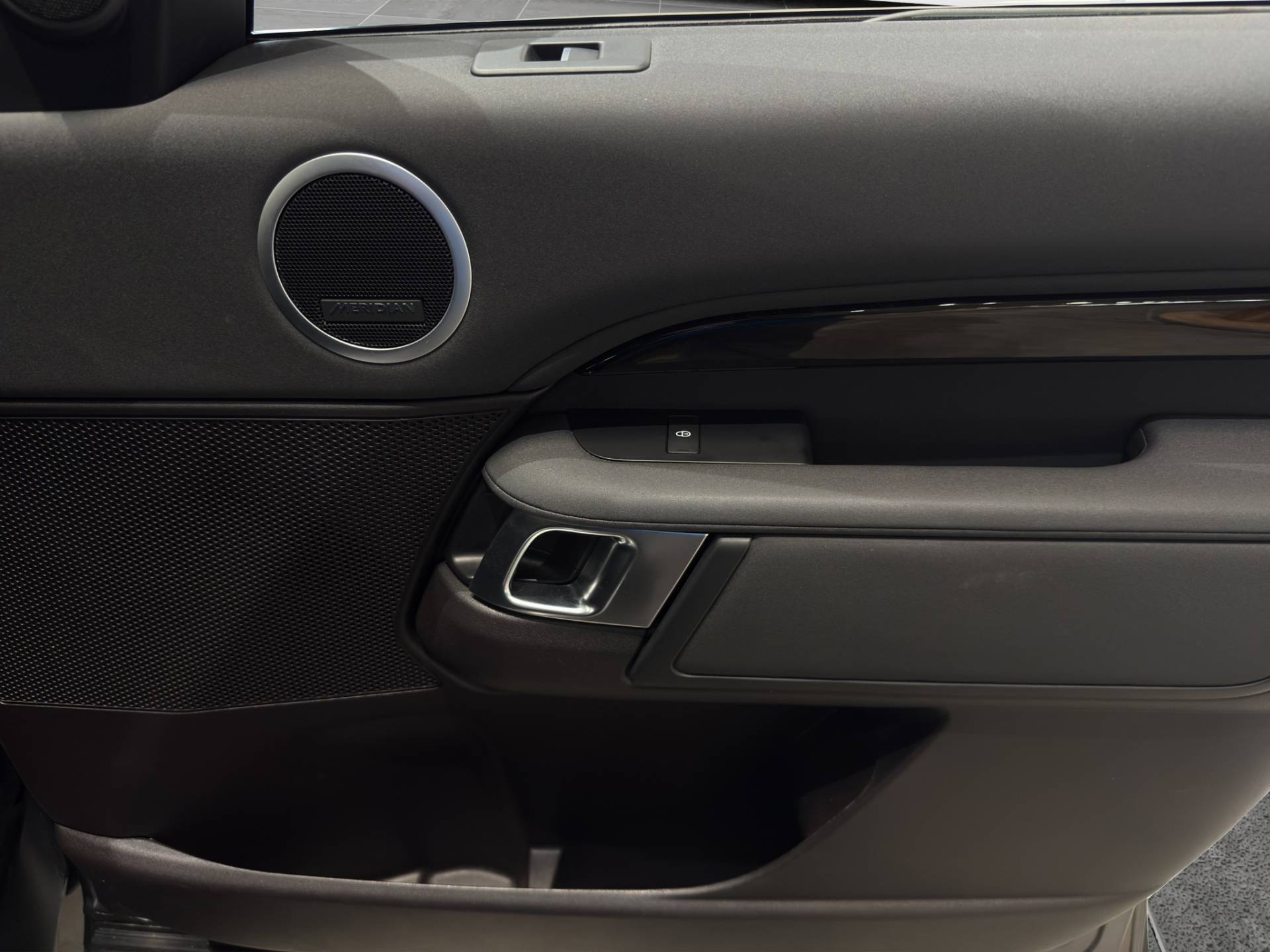 Auto Venduta - LAND ROVER Discovery Sport Discovery 2.0 sd4 SE 240cv 7p.ti auto my19 usata in pronta consegna - Brandini