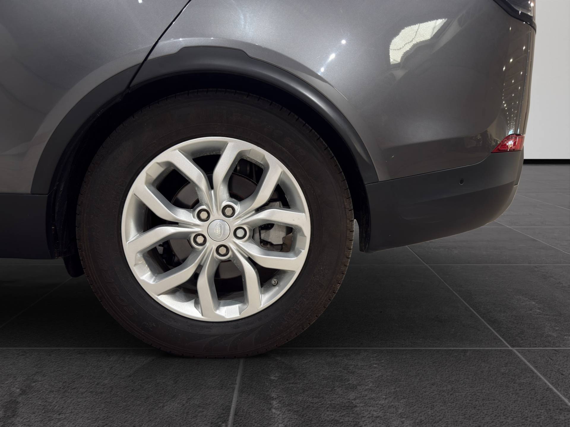 Auto Venduta - LAND ROVER Discovery Sport Discovery 2.0 sd4 SE 240cv 7p.ti auto my19 usata in pronta consegna - Brandini