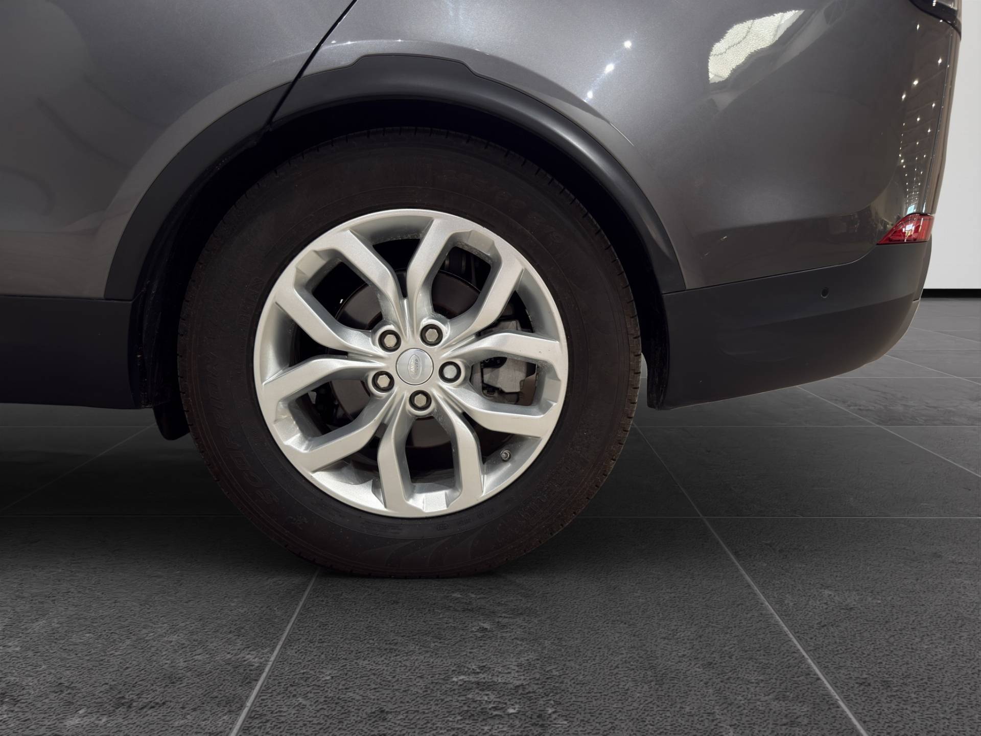 Auto Venduta - LAND ROVER Discovery Sport Discovery 2.0 sd4 SE 240cv 7p.ti auto my19 usata in pronta consegna - Brandini