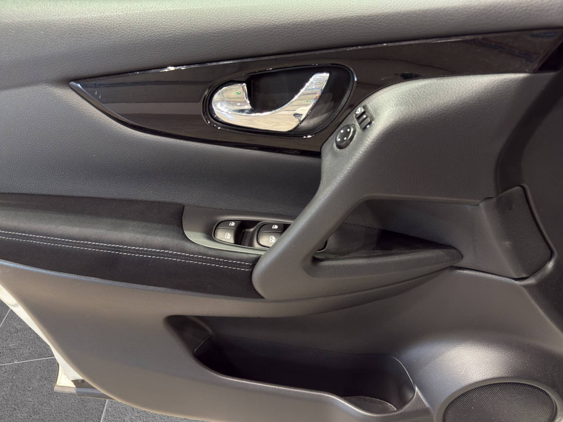 NISSAN Qashqai Qashqai 1.3 dig-t Acenta Premium 140cv usata in pronta consegna - Brandini