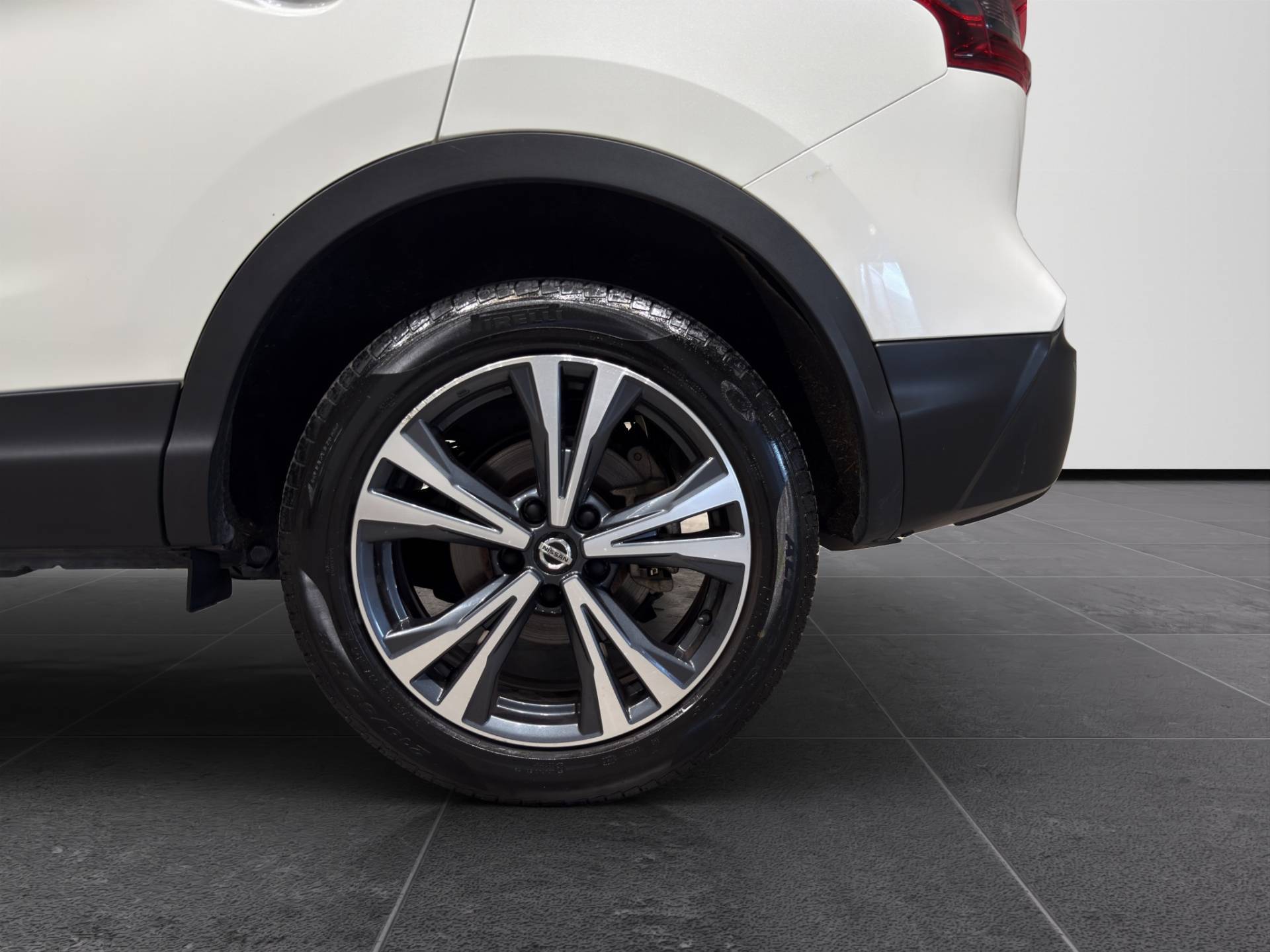 NISSAN Qashqai Qashqai 1.3 dig-t Acenta Premium 140cv usata in pronta consegna - Brandini