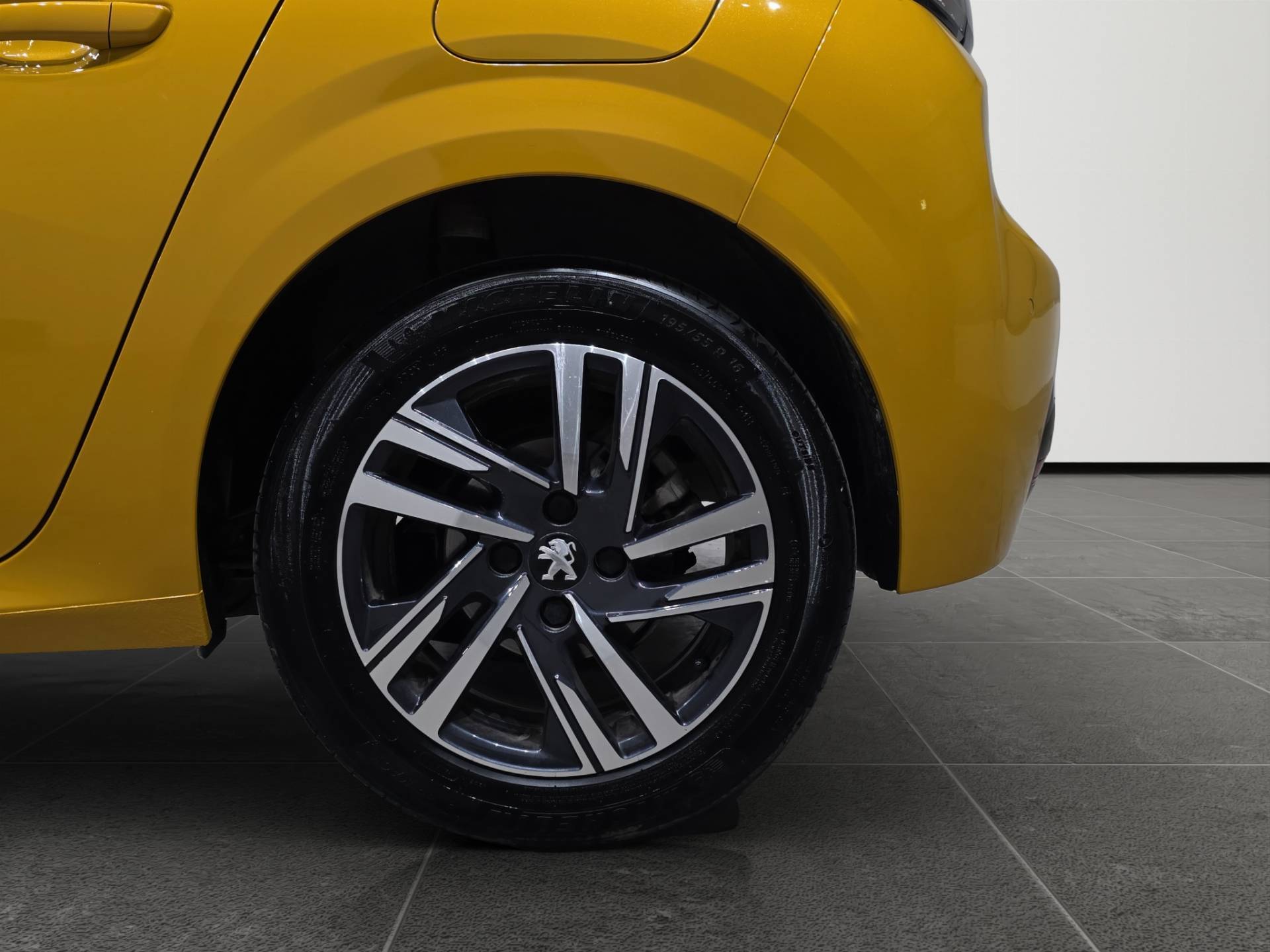 PEUGEOT 208 208 1.2 puretech GT s&s 100cv eat8 usata in pronta consegna - Brandini