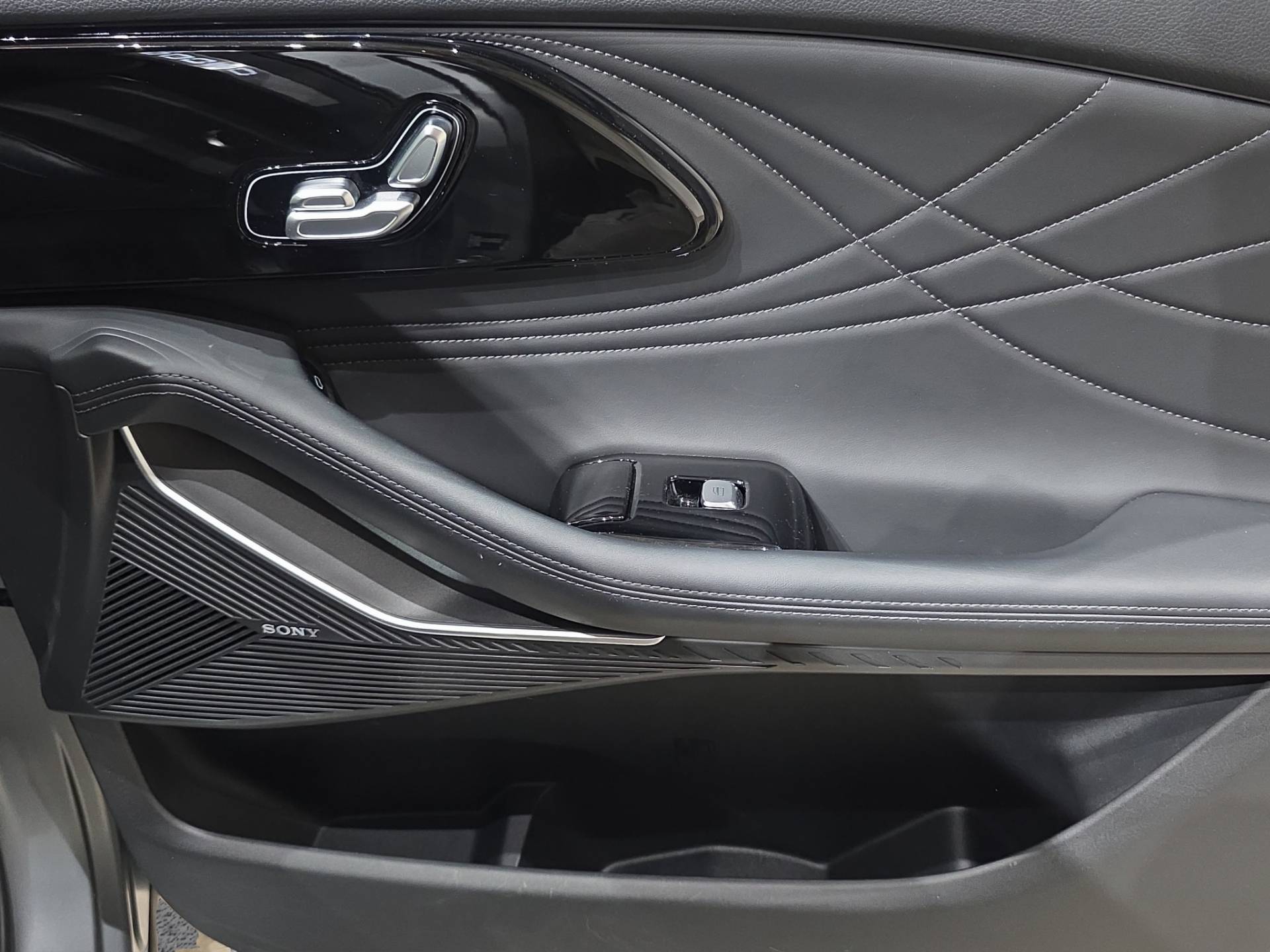 OMODA OMODA 9 Omoda 9 1.5 tgdi phev Premium i-awd usata in pronta consegna - Brandini