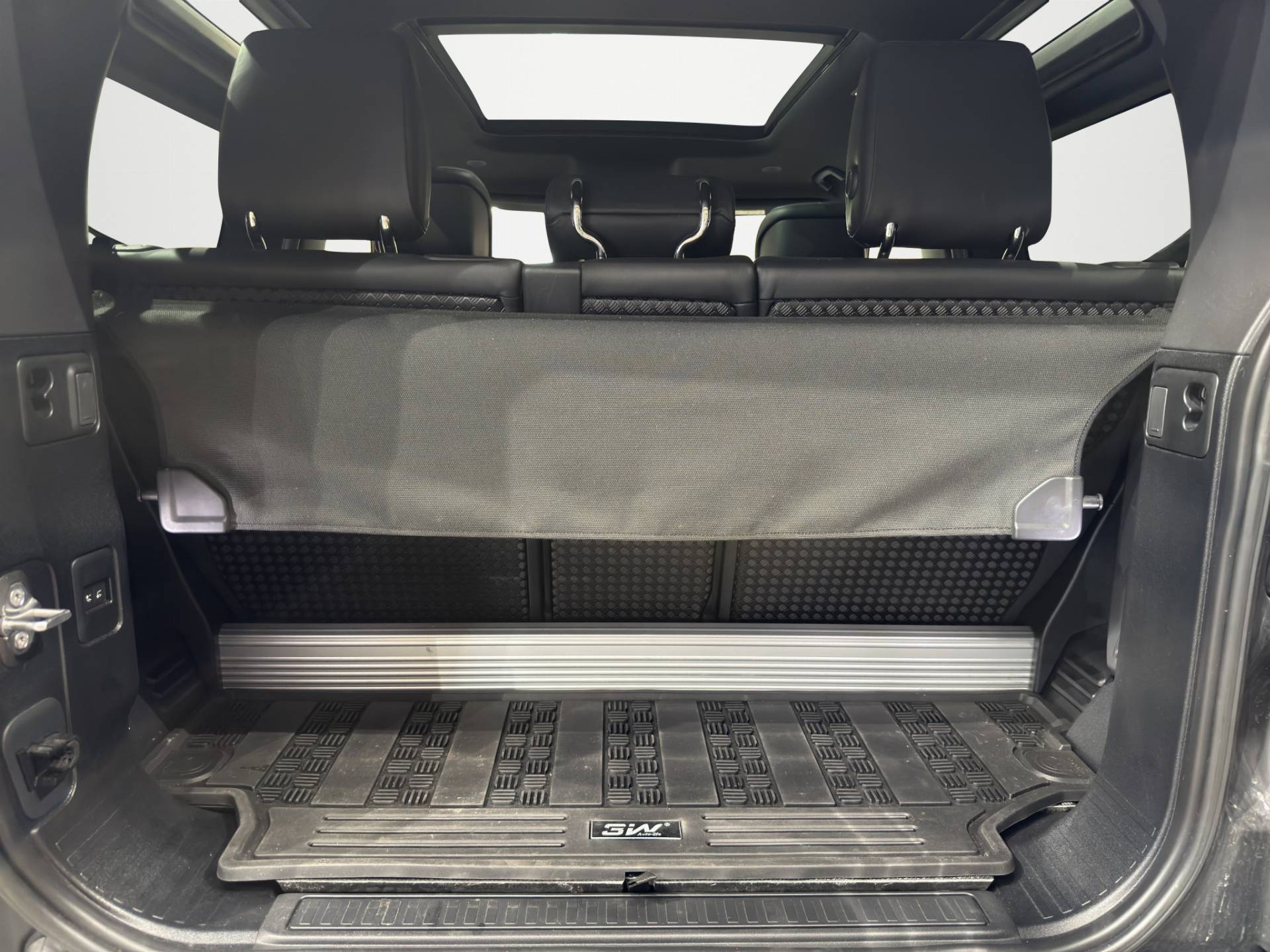 LAND ROVER Defender Defender 90 3.0d i6 mhev X-Dynamic HSE awd 250cv auto usata in pronta consegna - Brandini