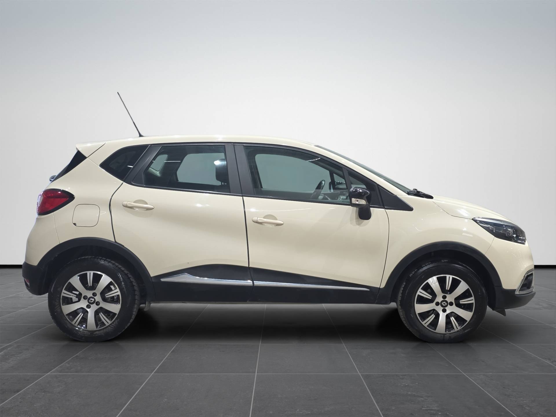 Auto Venduta - RENAULT Captur Captur 1.5 dci Zen (live) 90cv E6 usata in pronta consegna - Brandini