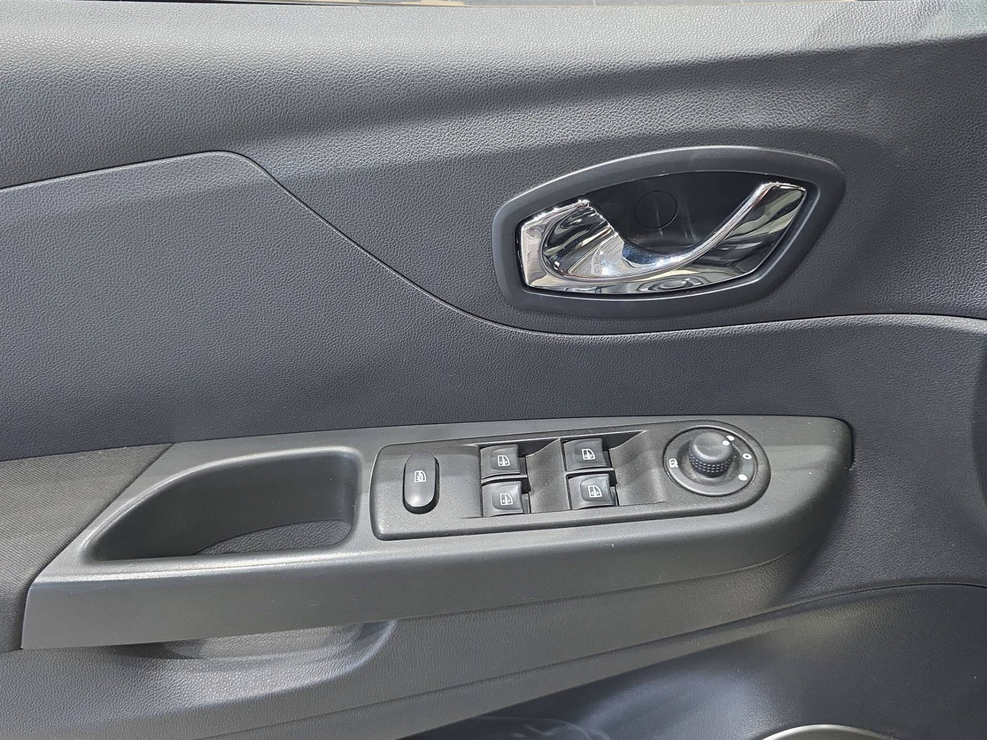 Auto Venduta - RENAULT Captur Captur 1.5 dci Zen (live) 90cv E6 usata in pronta consegna - Brandini