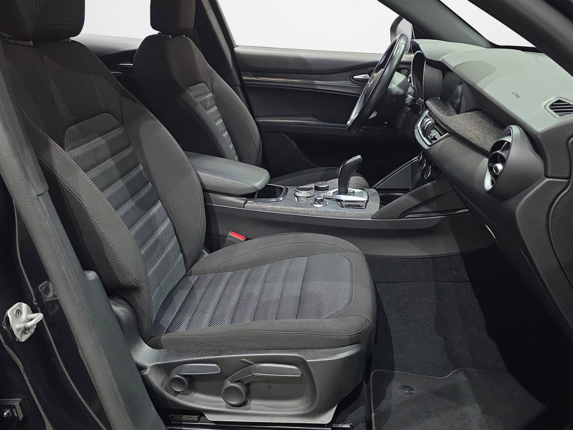 ALFA ROMEO Stelvio Stelvio 2.2 t Super Q4 210cv auto usata in pronta consegna - Brandini