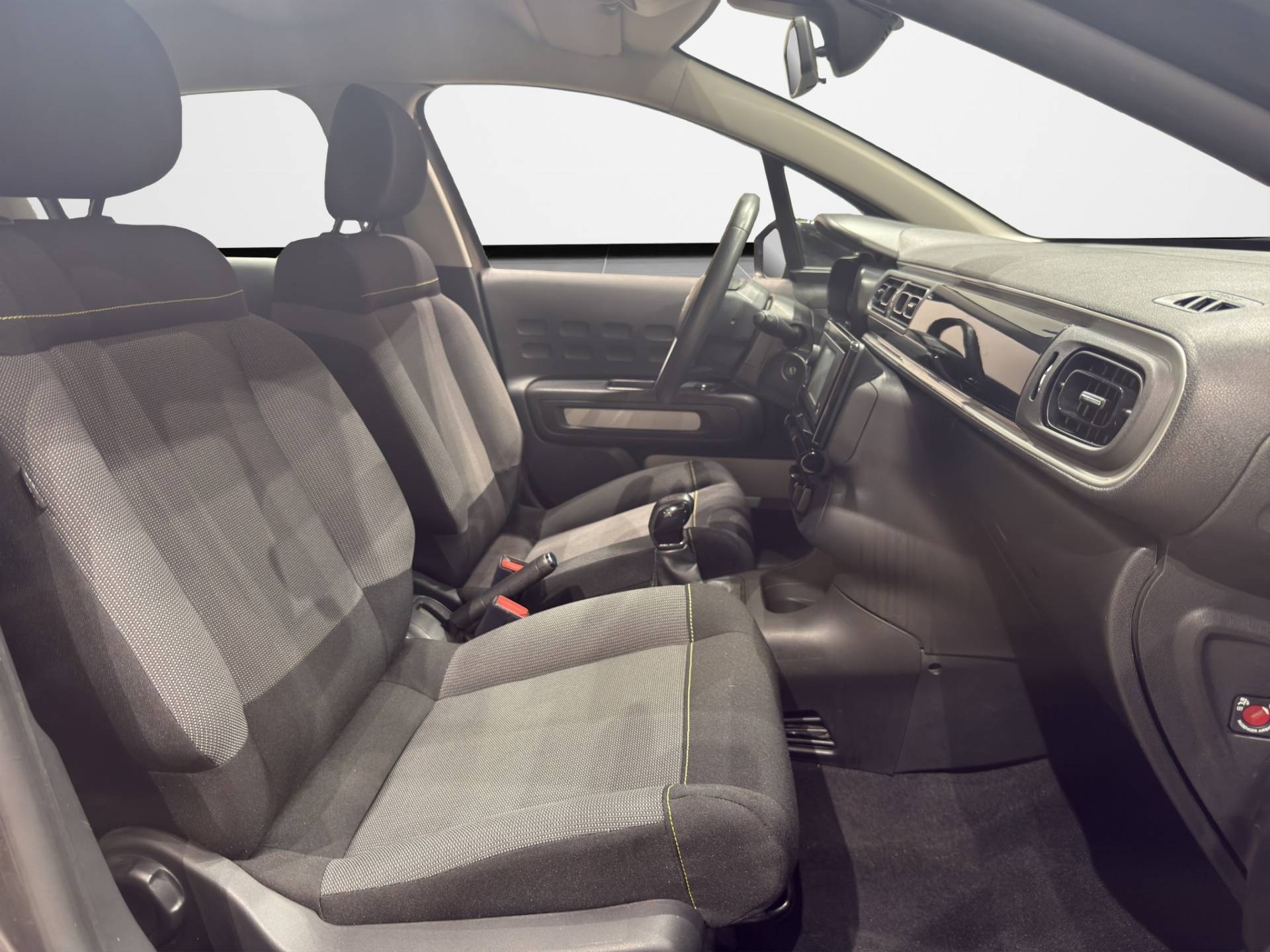 CITROEN C3 C3 1.2 puretech Shine s&s 83cv neopatentati my20 usata in pronta consegna - Brandini
