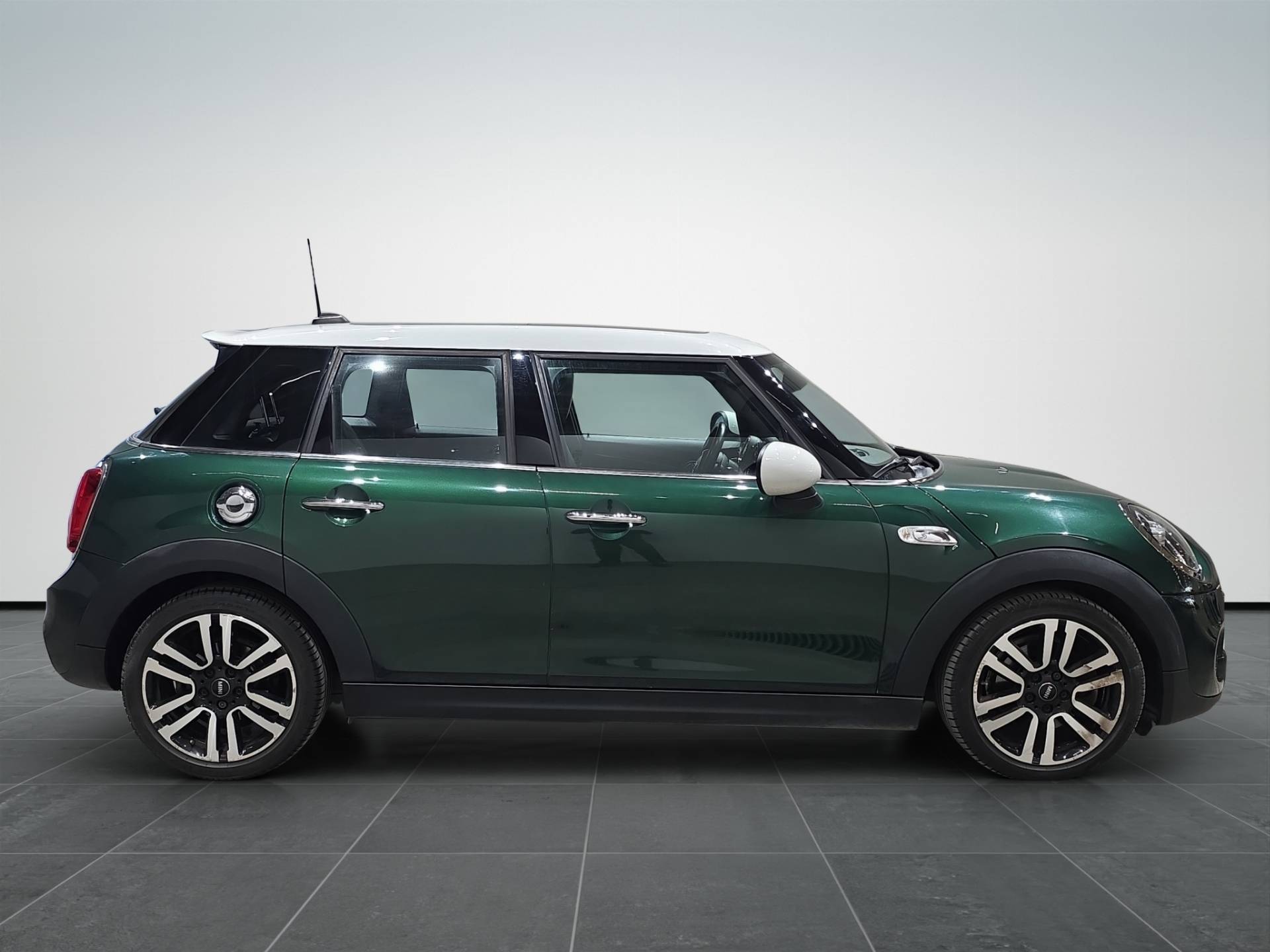 MINI Mini Mini 5p 2.0 Cooper SD Hype auto usata in pronta consegna - Brandini