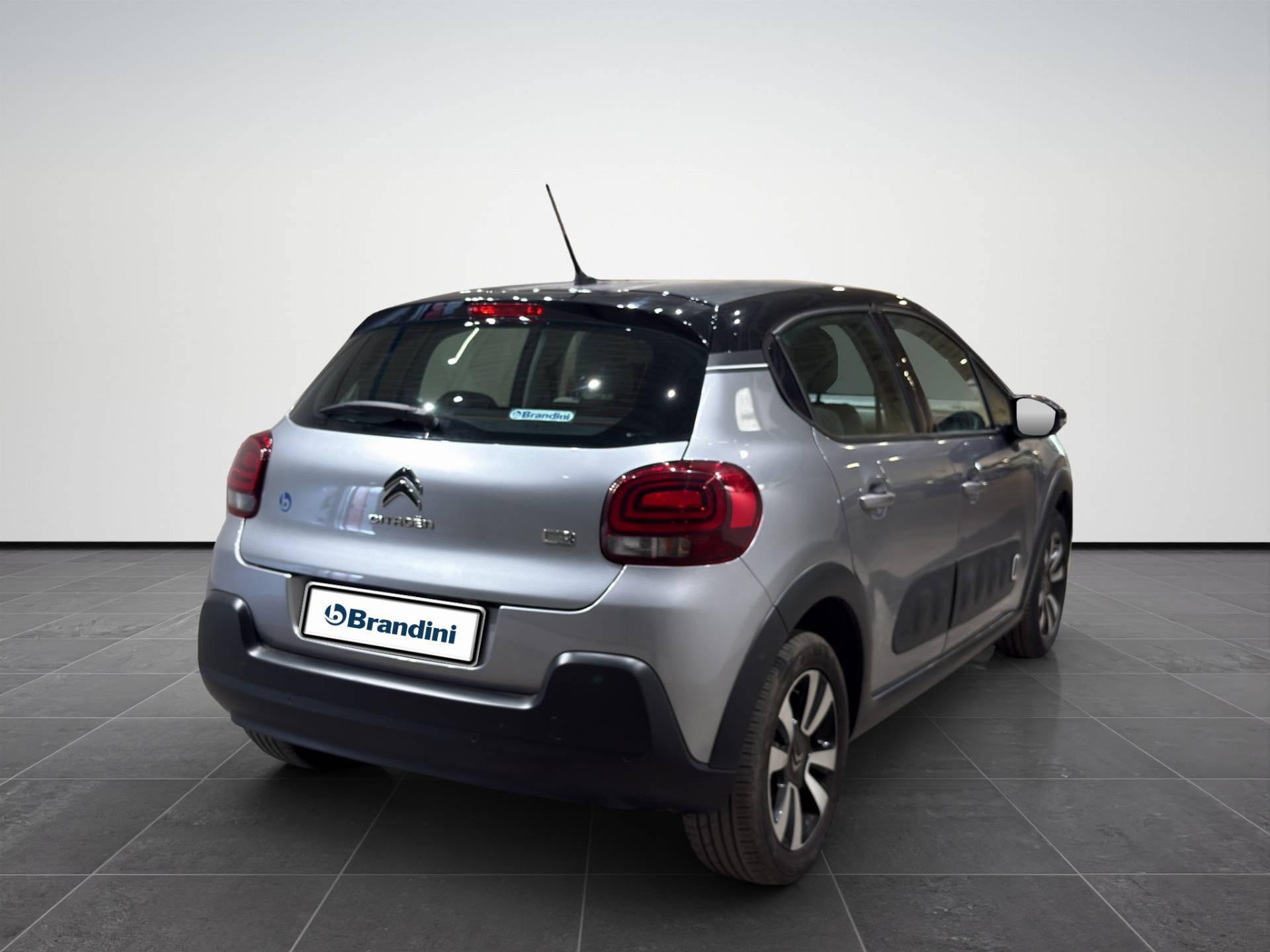 Auto Venduta - CITROEN C3 C3 1.2 puretech Shine s&s 83cv my18 usata in pronta consegna - Brandini