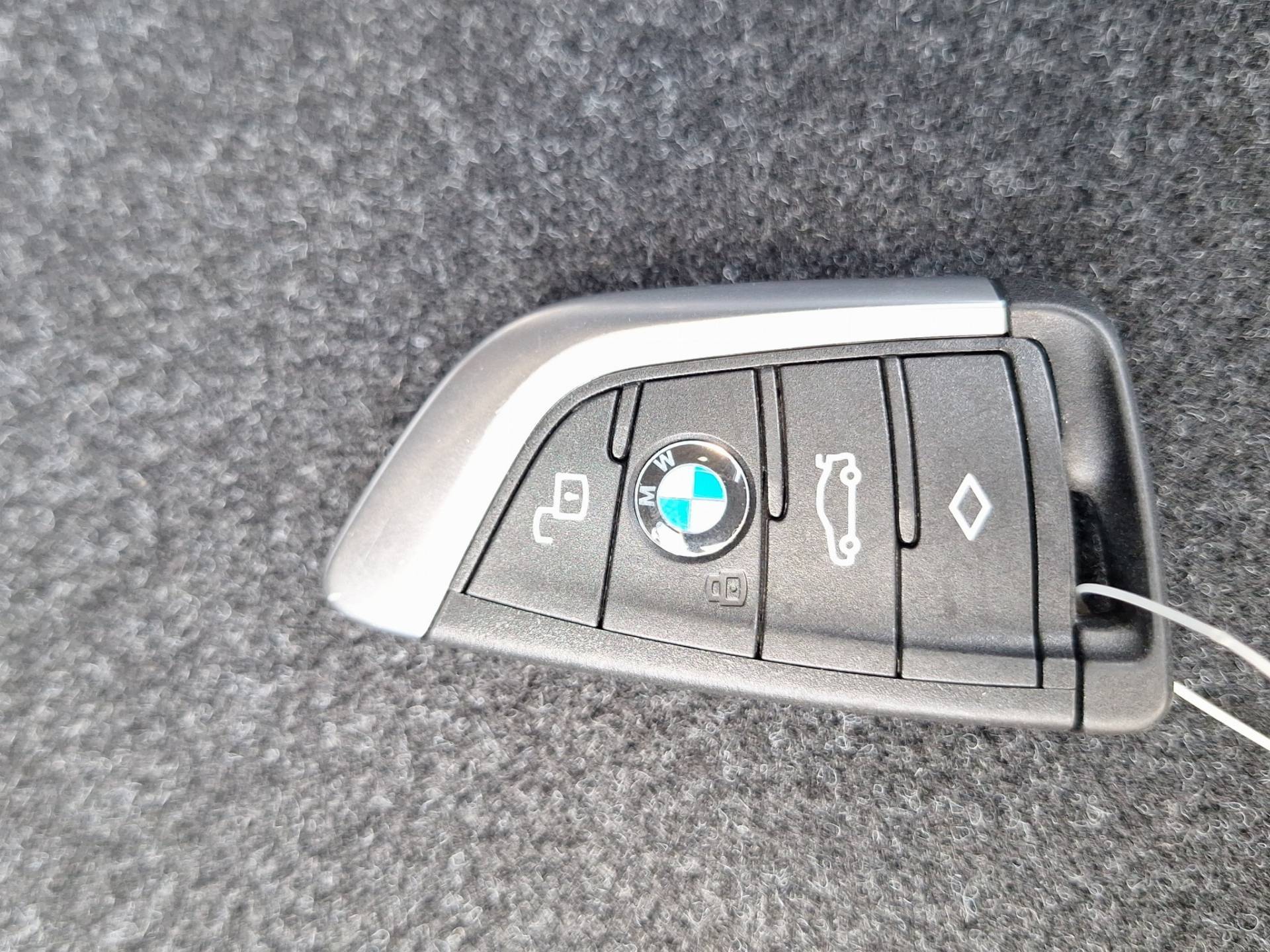 BMW Serie 3 Berlina 320d mhev 48V auto usata in pronta consegna - Brandini