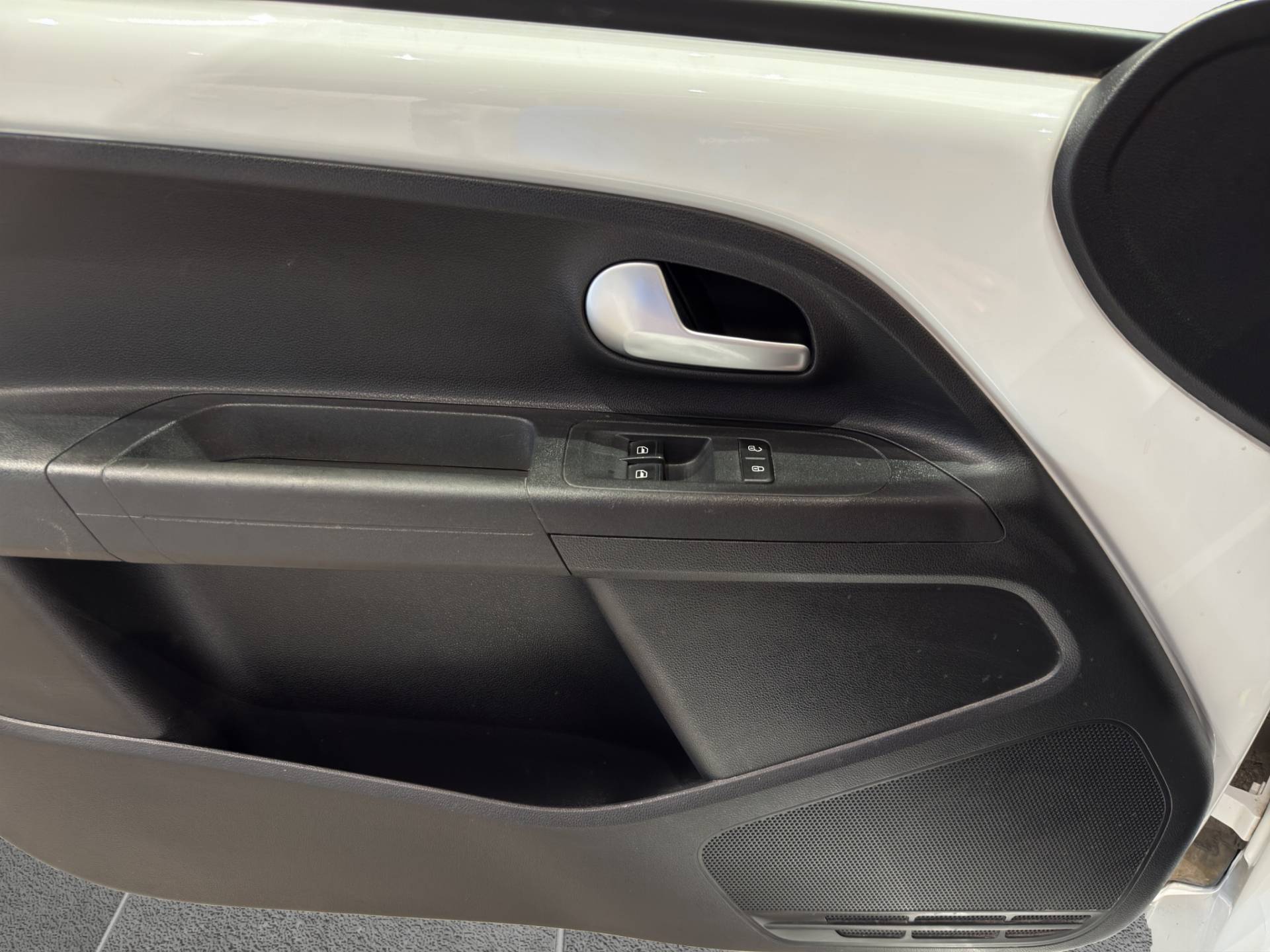 Auto Venduta - VOLKSWAGEN up! up! 5p 1.0 evo Move up! 65cv usata in pronta consegna - Brandini