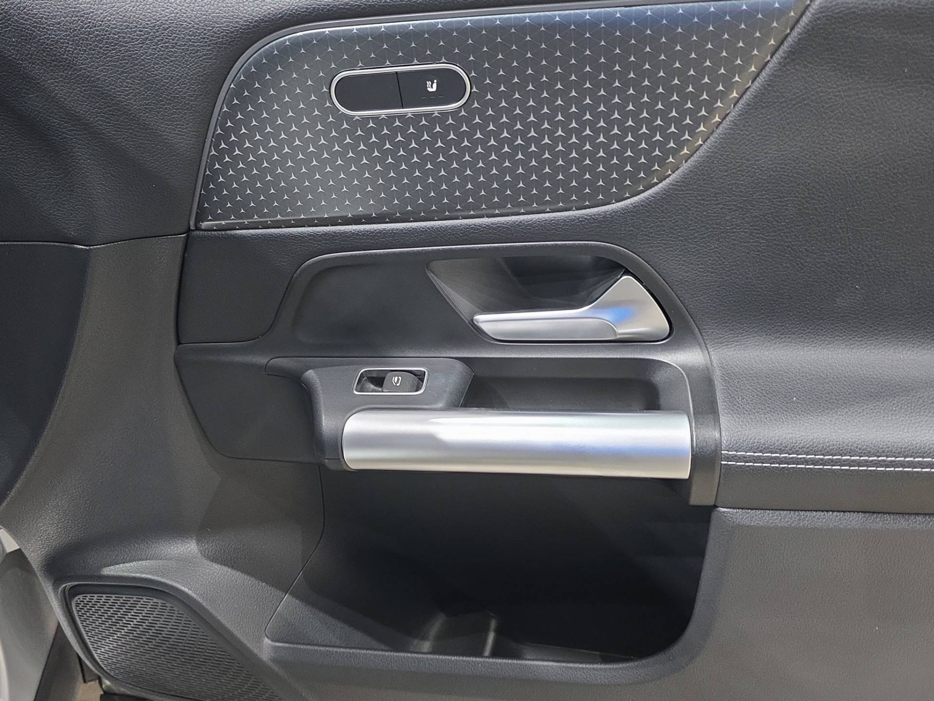 MERCEDES GLA GLA 200 d Business Extra auto usata in pronta consegna - Brandini