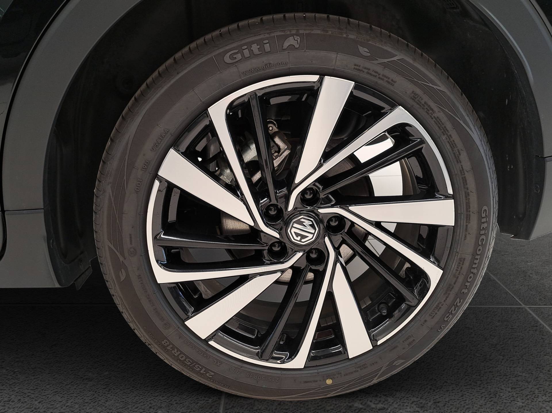 MG ZS ZS 1.5 hybrid+ Luxury auto usata in pronta consegna - Brandini