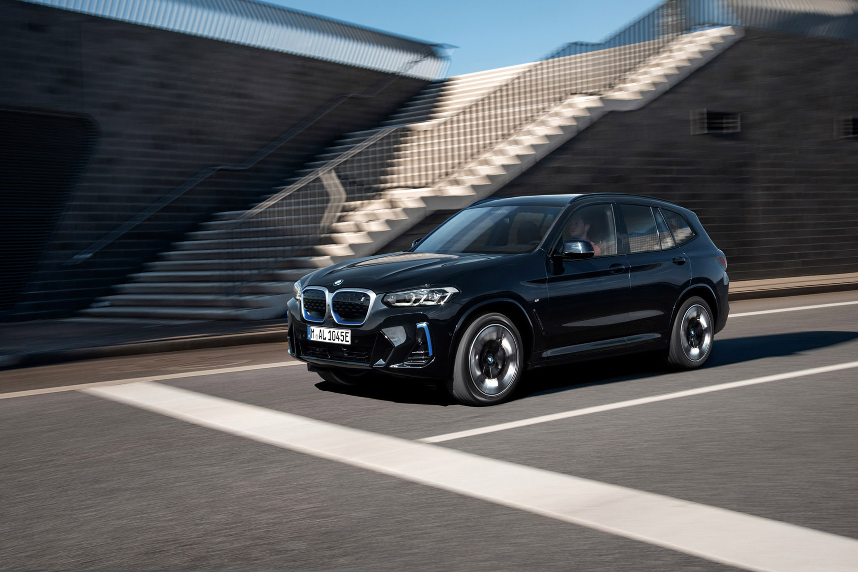 BMW iX3