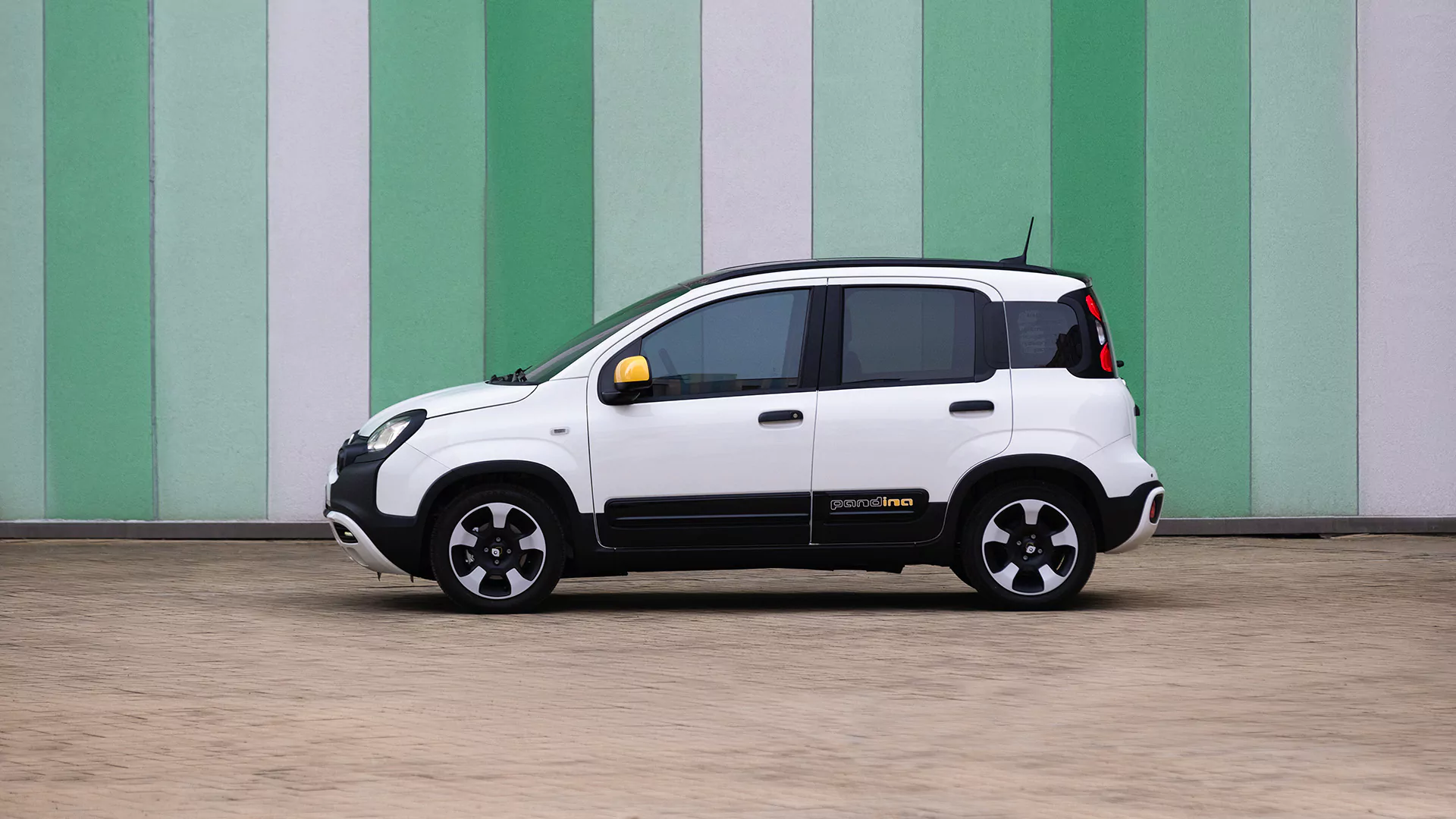 Foto della Fiat Pandina laterale